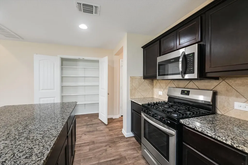 11105 Ukaoma Way Austin TX 78754