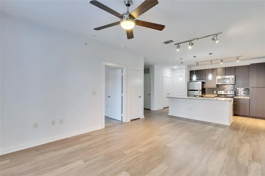 1900 Barton Springs Road Austin TX 78704