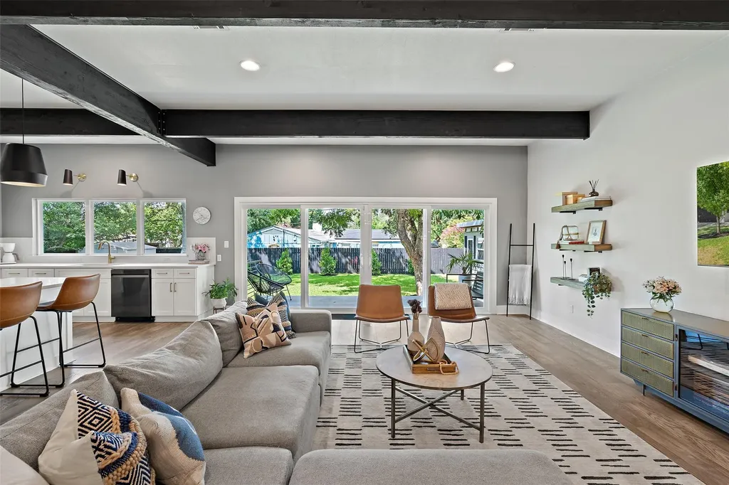 5721 Louise Lane Austin TX 78757