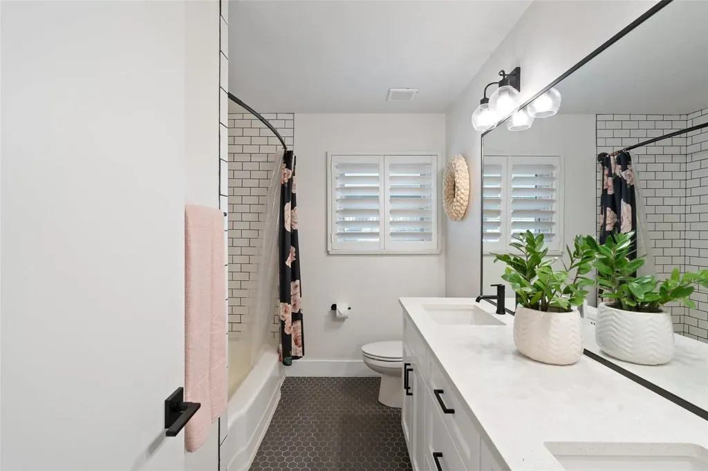 5721 Louise Lane Austin TX 78757