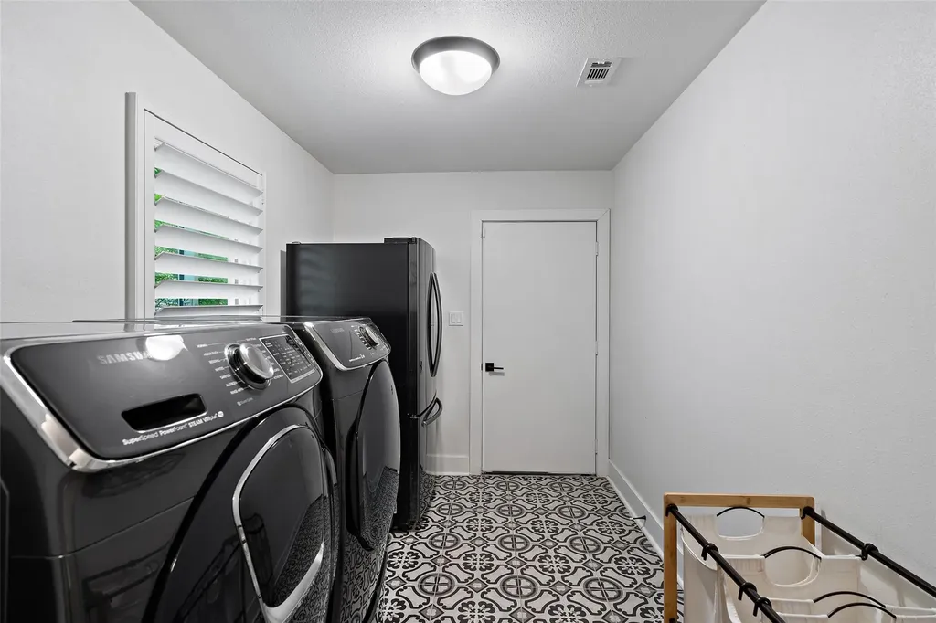 5721 Louise Lane Austin TX 78757