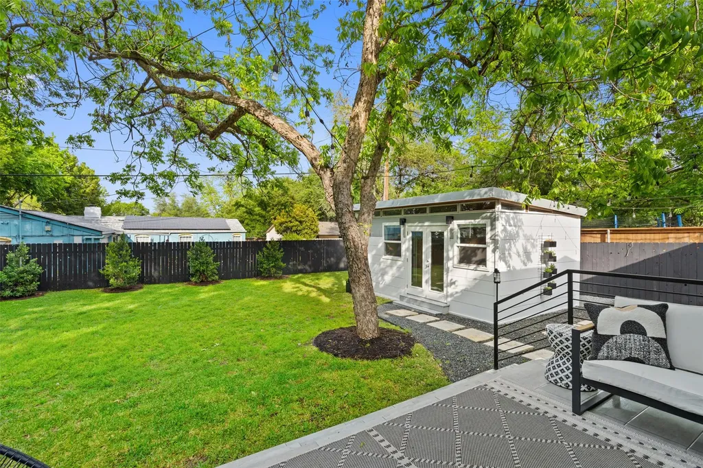 5721 Louise Lane Austin TX 78757