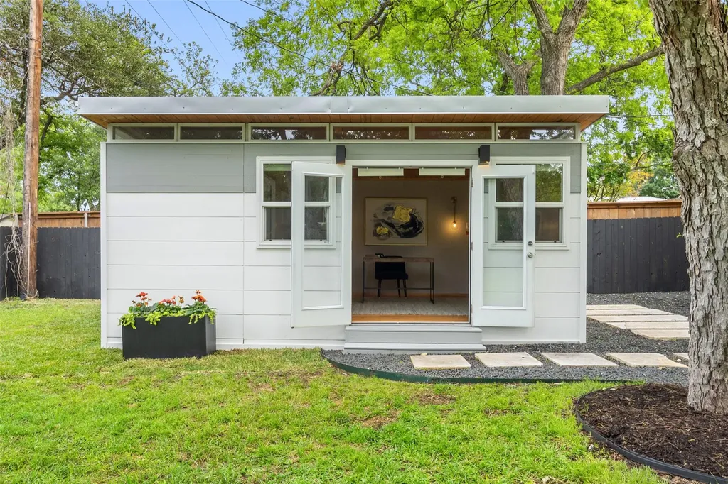 5721 Louise Lane Austin TX 78757