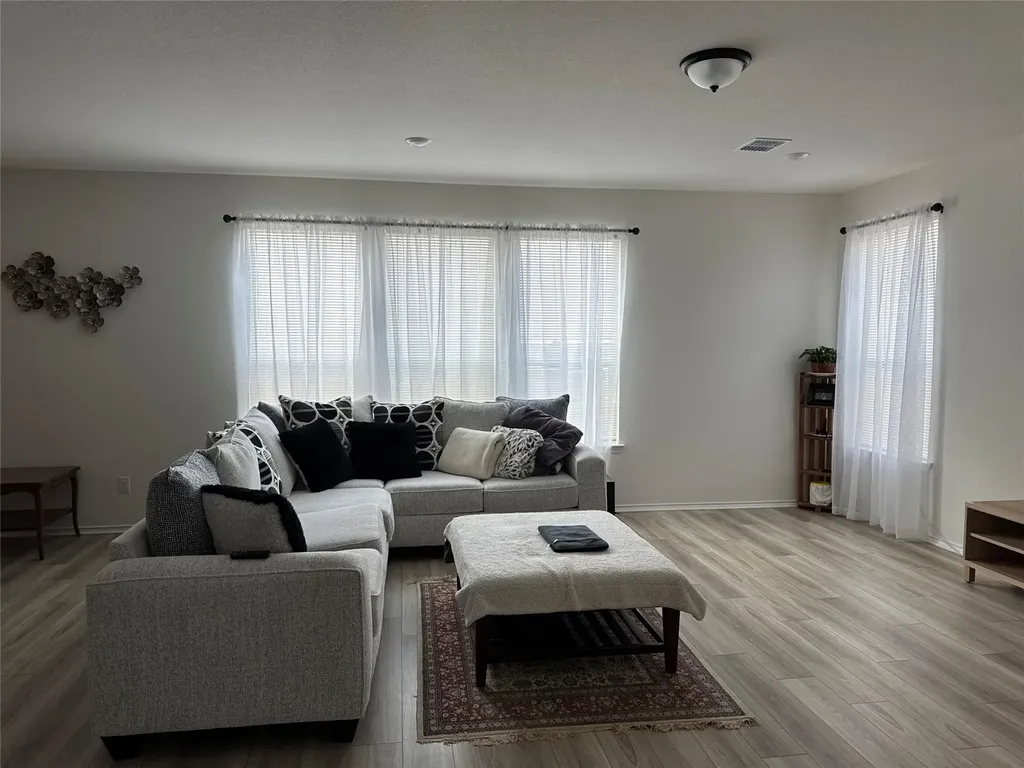 4805 Mozzafiato Lane Round Rock TX 78665