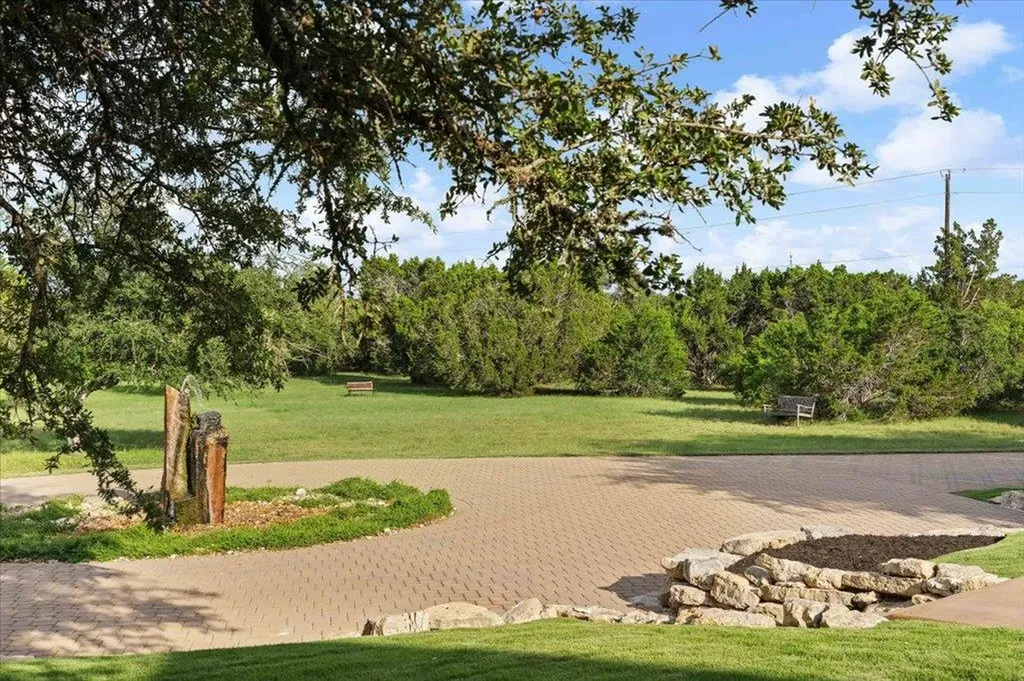 1525 Springlake Drive Dripping Springs TX 78620