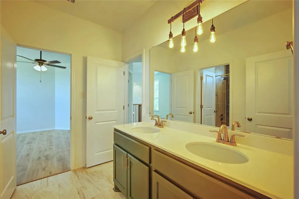 3636 Walkaloosa Way Leander TX 78641