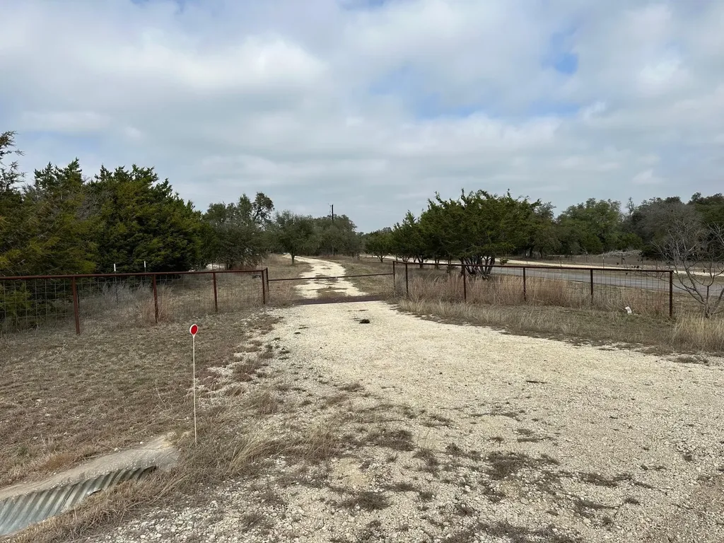 1900 County Road 284 Liberty Hill TX 78642