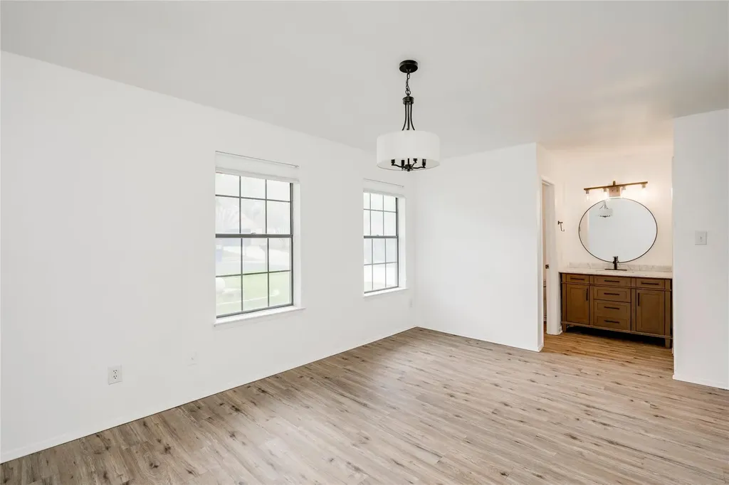 6705 Lancret Hill Drive Austin TX 78745