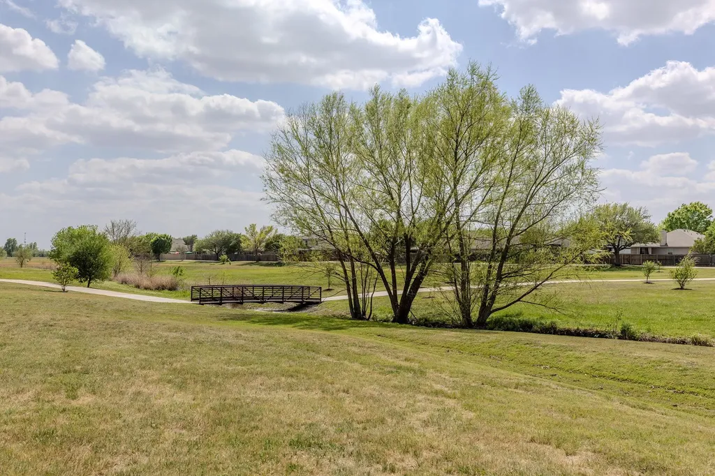 3013 Hawks Swoop Trail Pflugerville TX 78660