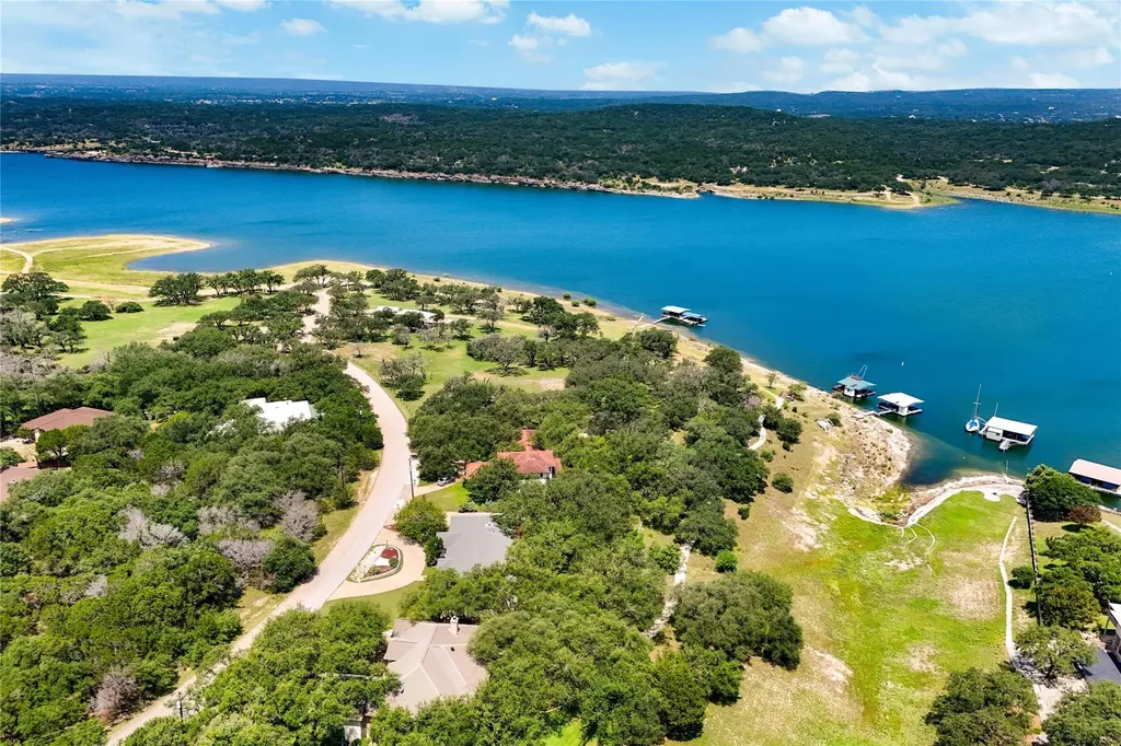 21604 Arrowhead Point Lago Vista TX 78645