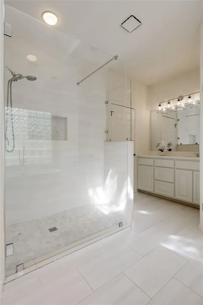 21604 Arrowhead Point Lago Vista TX 78645