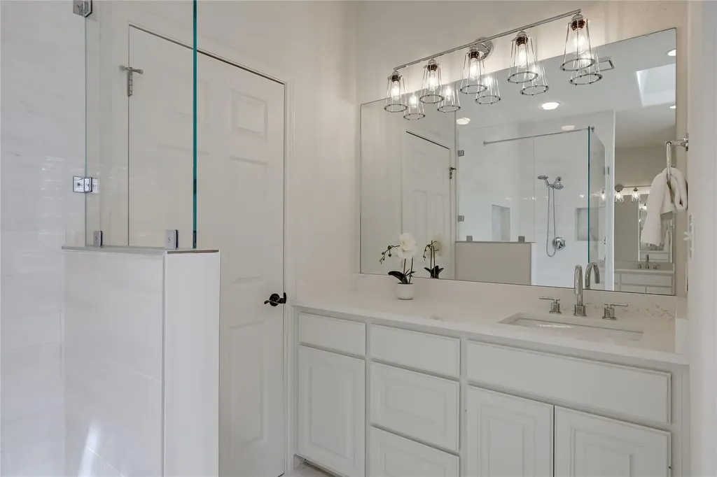 21604 Arrowhead Point Lago Vista TX 78645