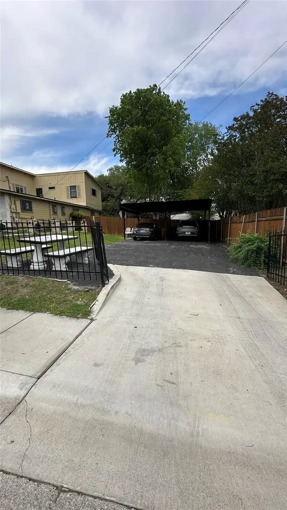 3116 E 12th Street Austin TX 78702