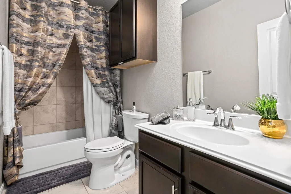 7823 Harvest Bay San Antonio TX 78253