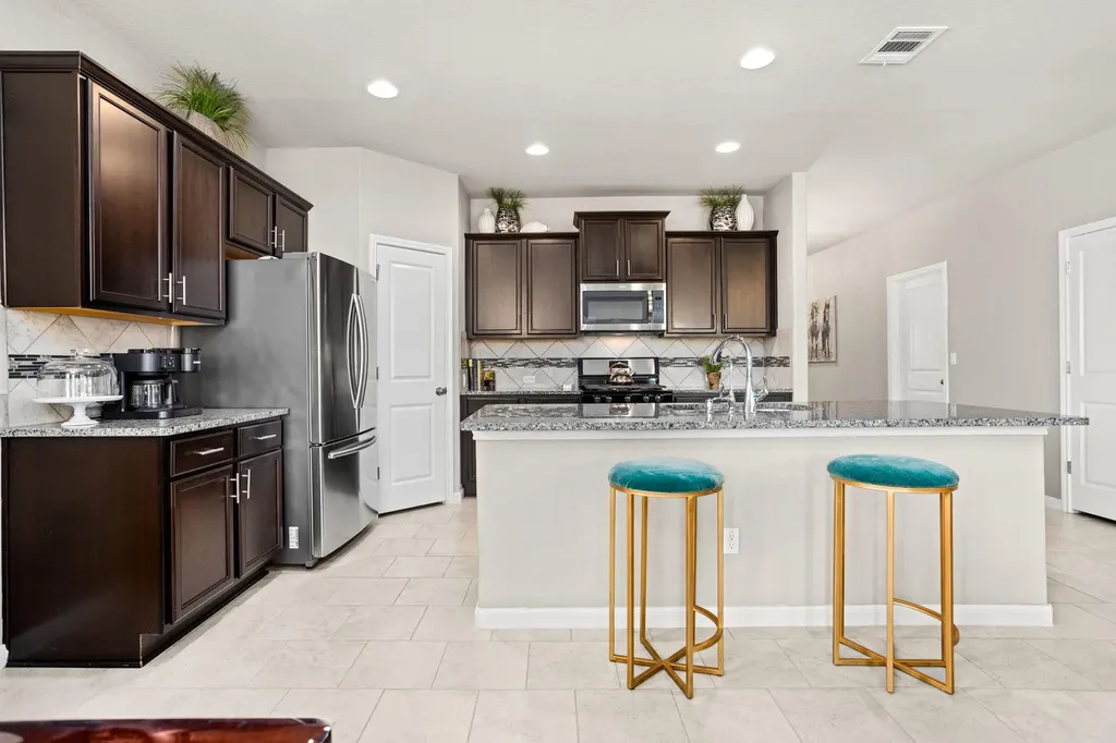 7823 Harvest Bay San Antonio TX 78253