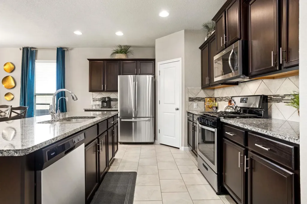 7823 Harvest Bay San Antonio TX 78253