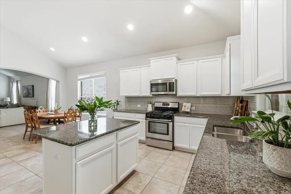 2424 Etta May Lane Leander TX 78641