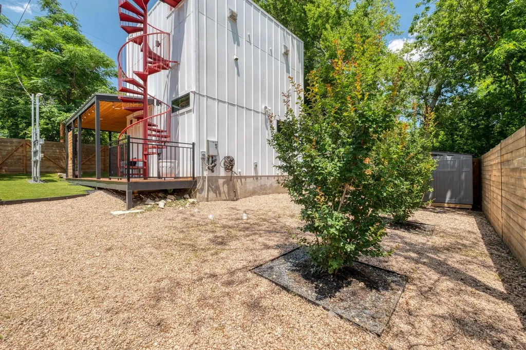 1904 E 16th Street Austin TX 78702