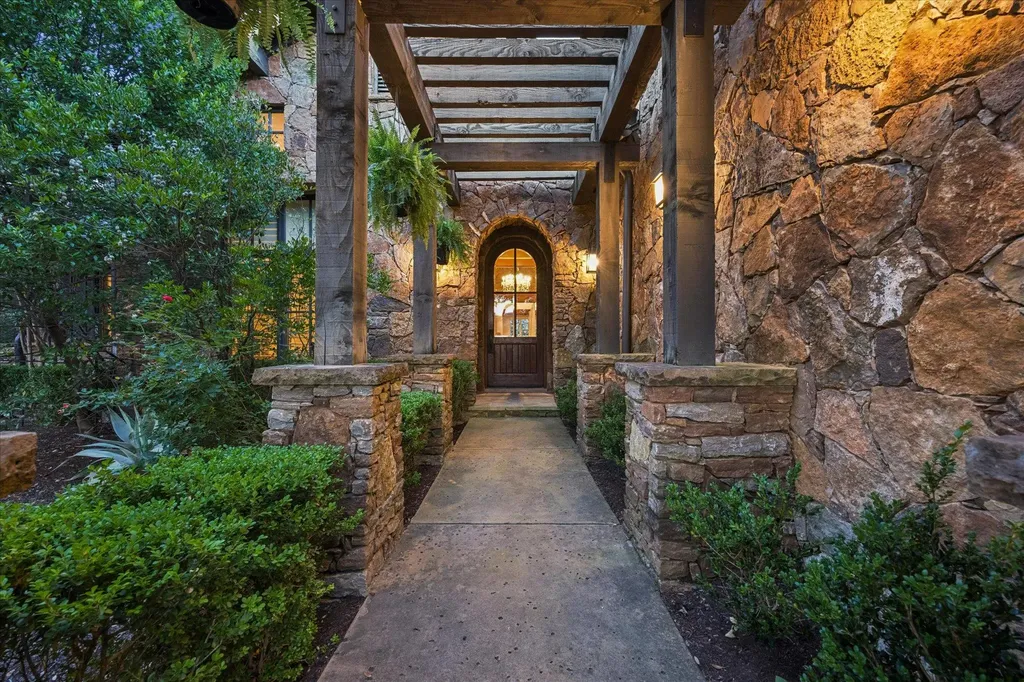 5729 Krause Lane Austin TX 78738