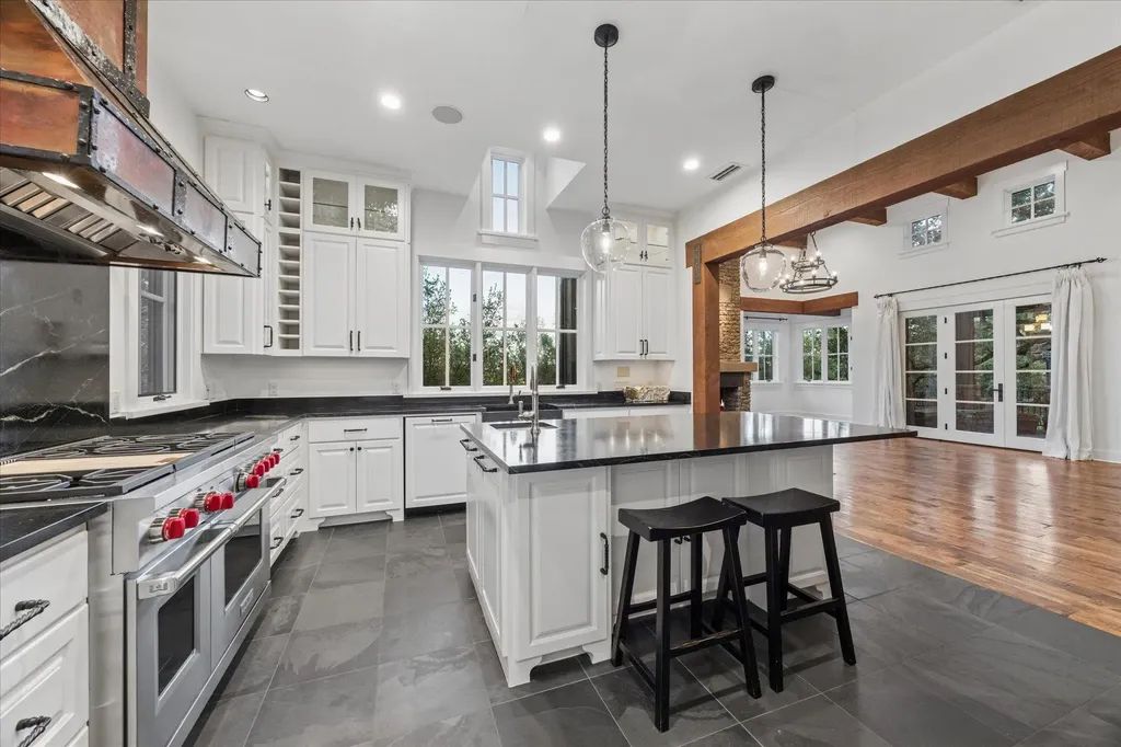 5729 Krause Lane Austin TX 78738