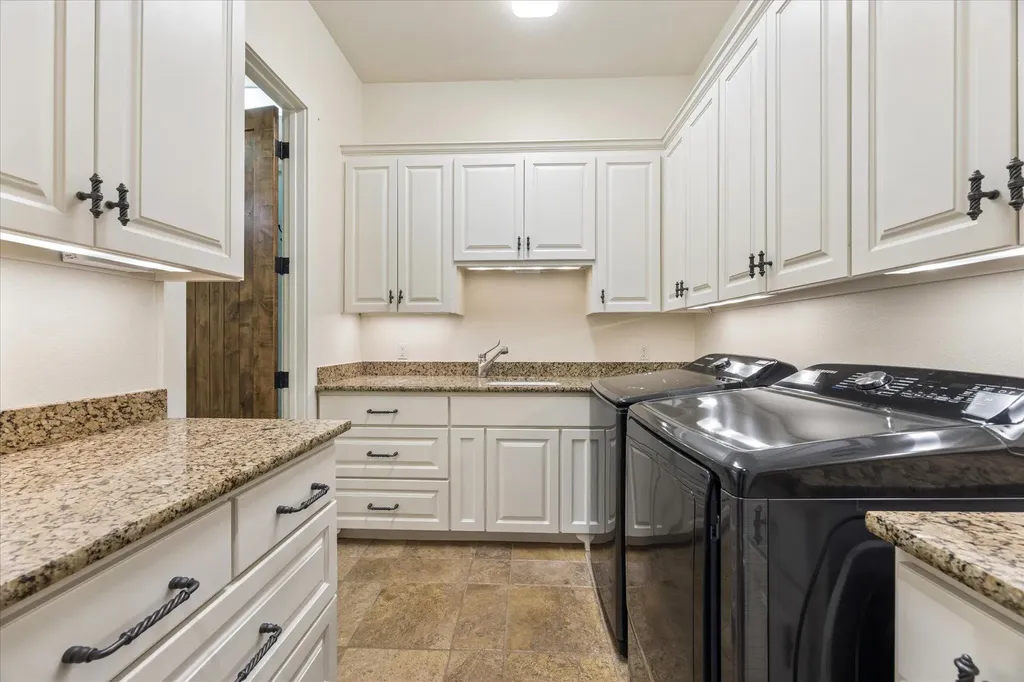 5729 Krause Lane Austin TX 78738