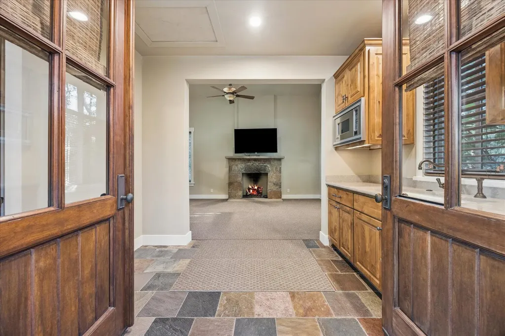5729 Krause Lane Austin TX 78738