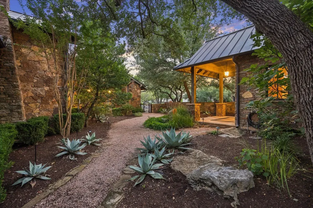 5729 Krause Lane Austin TX 78738