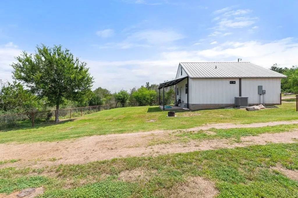 505 Broken Arrow Drive Spicewood TX 78669