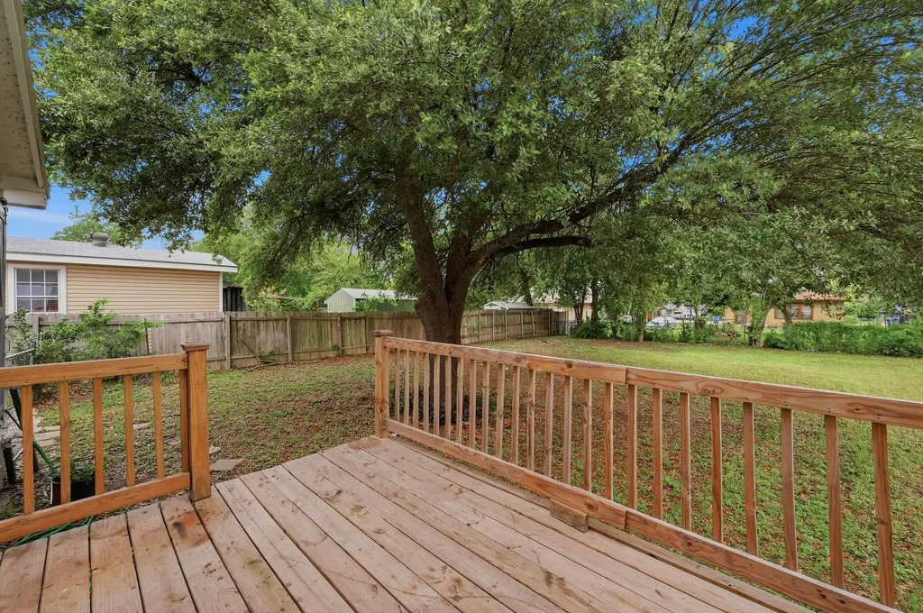 127 Suddith Drive San Antonio TX 78233
