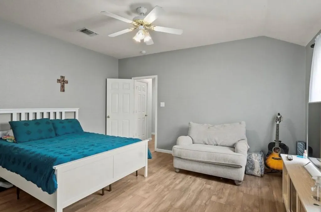 512 Mockingbird Lane Lockhart TX 78644