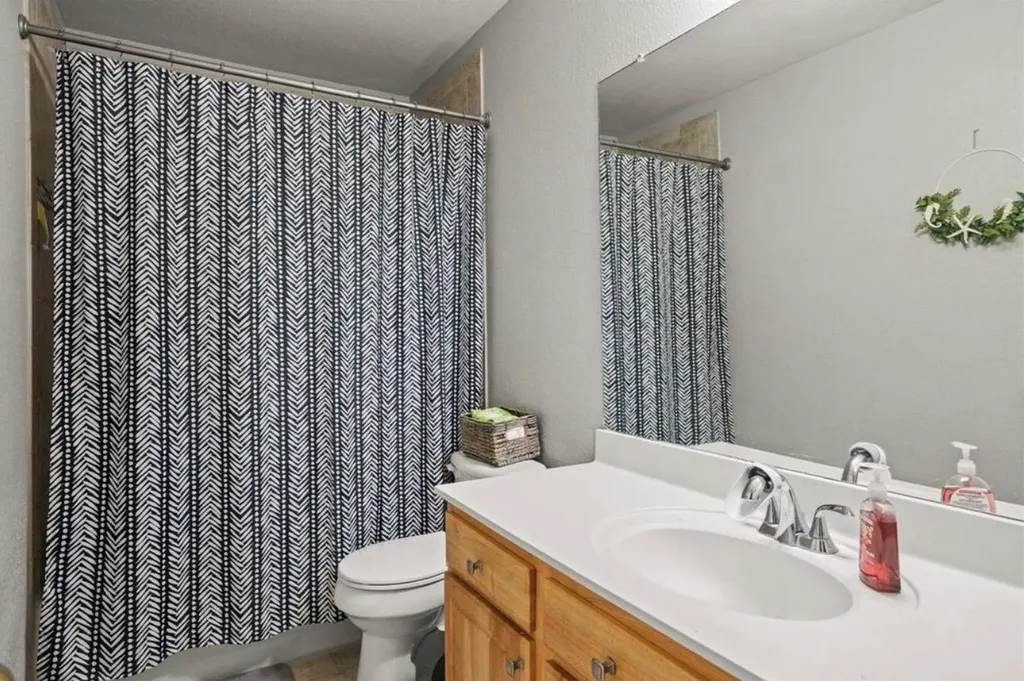 512 Mockingbird Lane Lockhart TX 78644