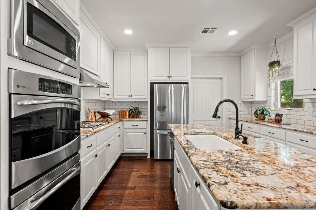 2307 Alta Vista Avenue Austin TX 78704