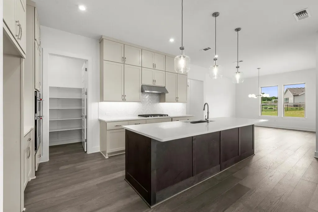 444 Trabuco Bend Liberty Hill TX 78642