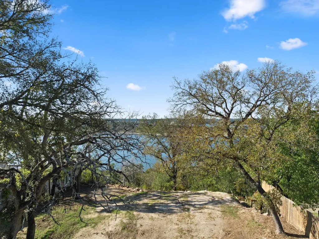 16453 Lake Loop Austin TX 78734