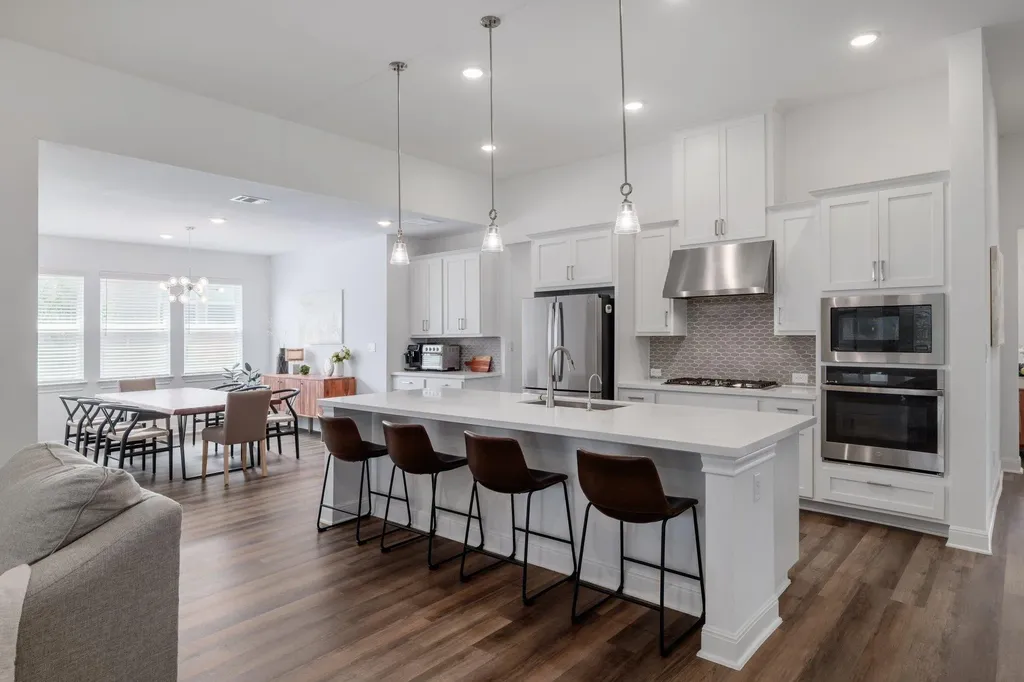 5705 Navajo Draw Lane Austin TX 78738