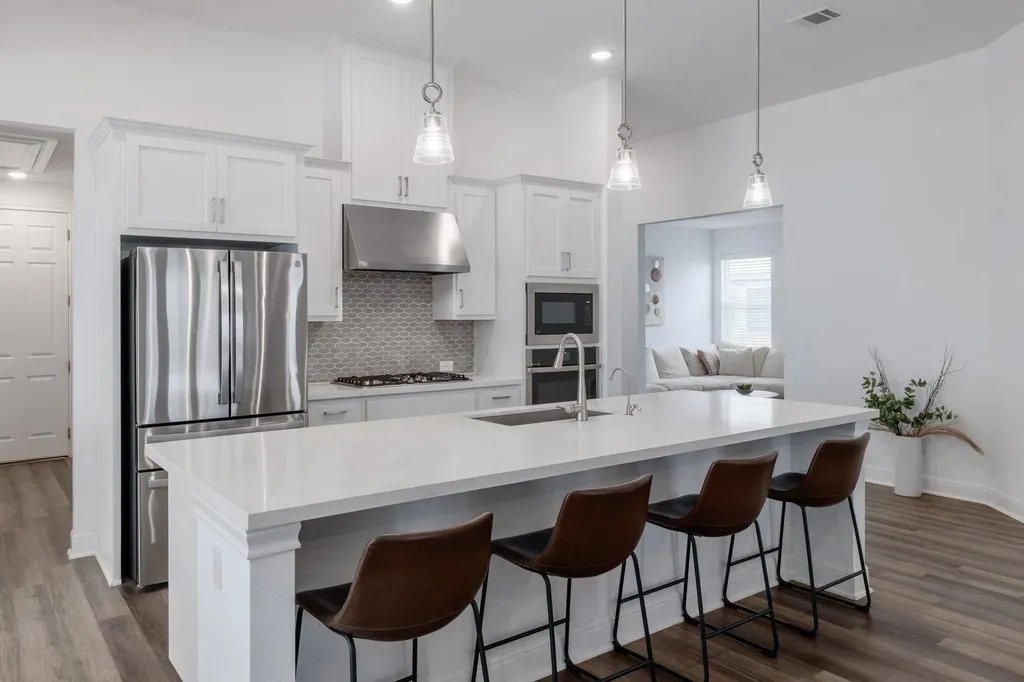 5705 Navajo Draw Lane Austin TX 78738