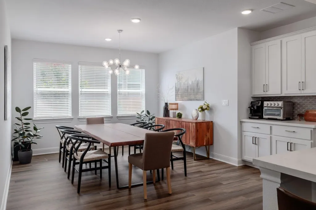 5705 Navajo Draw Lane Austin TX 78738