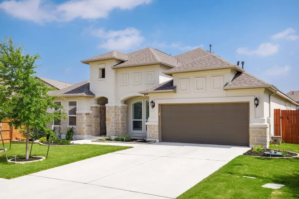 5705 Navajo Draw Lane Austin TX 78738