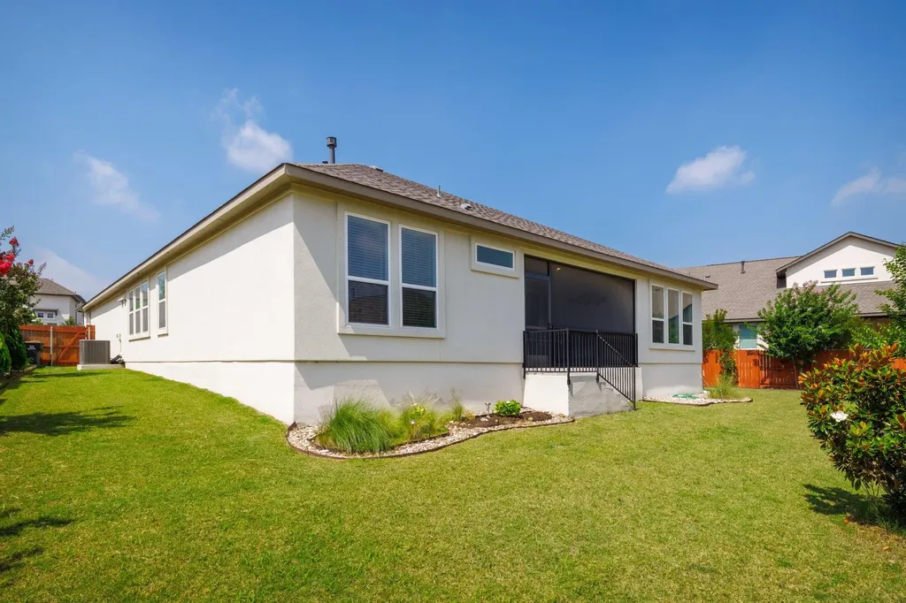 5705 Navajo Draw Lane Austin TX 78738