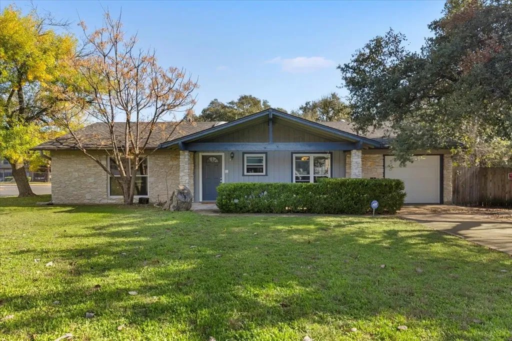 8713 Azalea Trail Austin TX 78759
