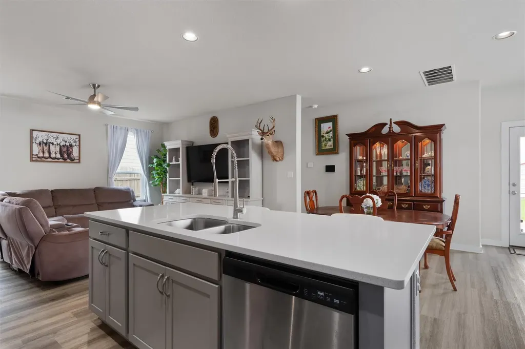64 Bent Trail Lane Georgetown TX 78628