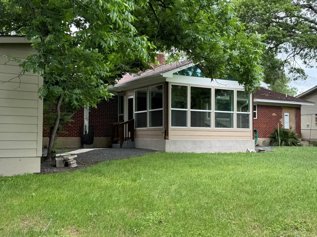 11507 Oak Trail Austin TX 78753