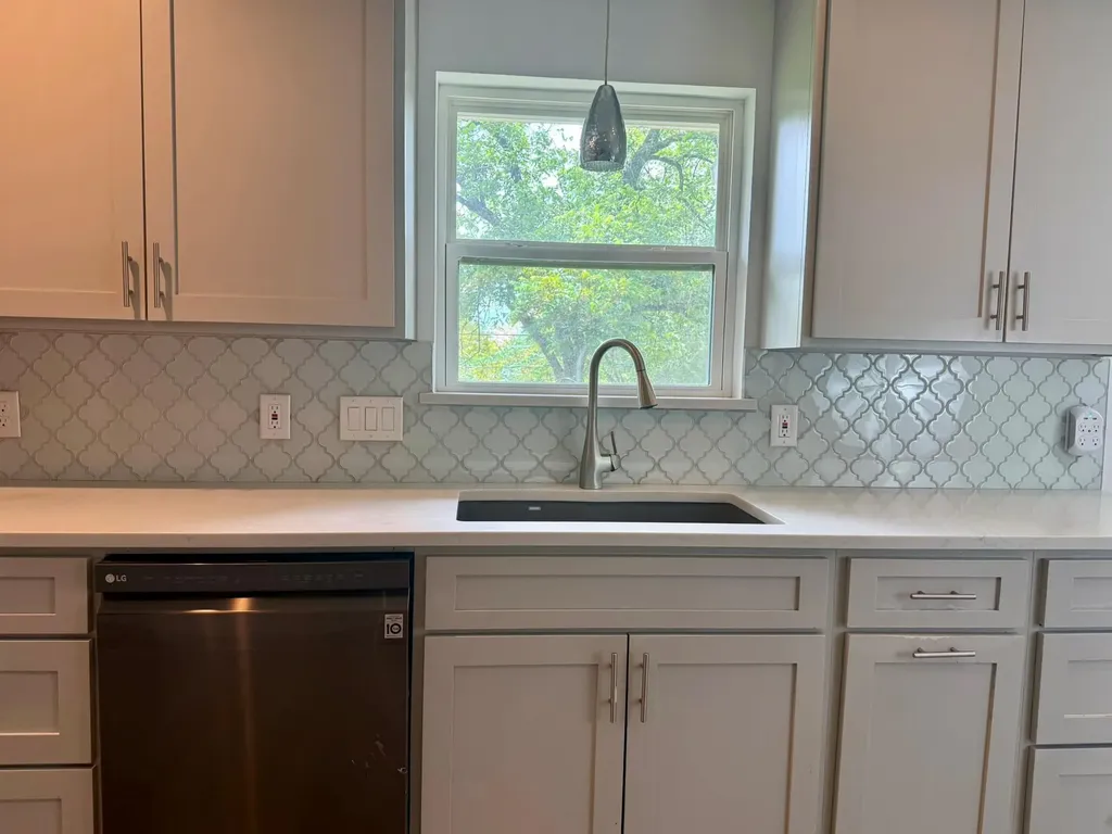 11507 Oak Trail Austin TX 78753