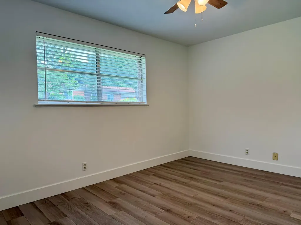 11507 Oak Trail Austin TX 78753