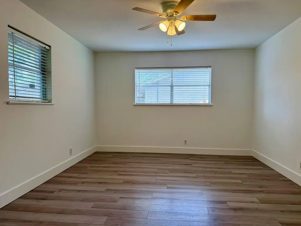 11507 Oak Trail Austin TX 78753