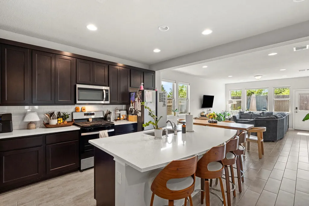 12402 Zenyatta Drive Buda TX 78610