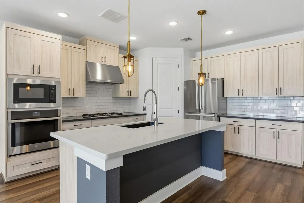 1404 Castalo Lane Leander TX 78641