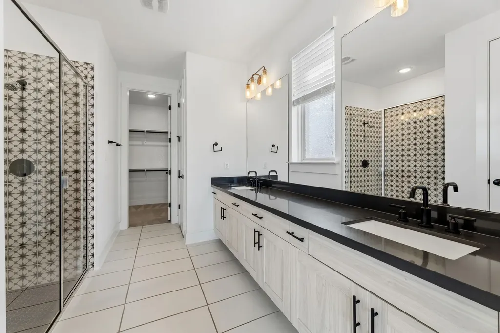 1404 Castalo Lane Leander TX 78641