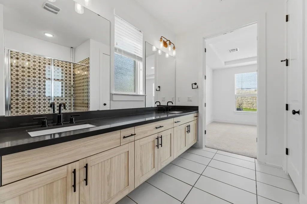 1404 Castalo Lane Leander TX 78641