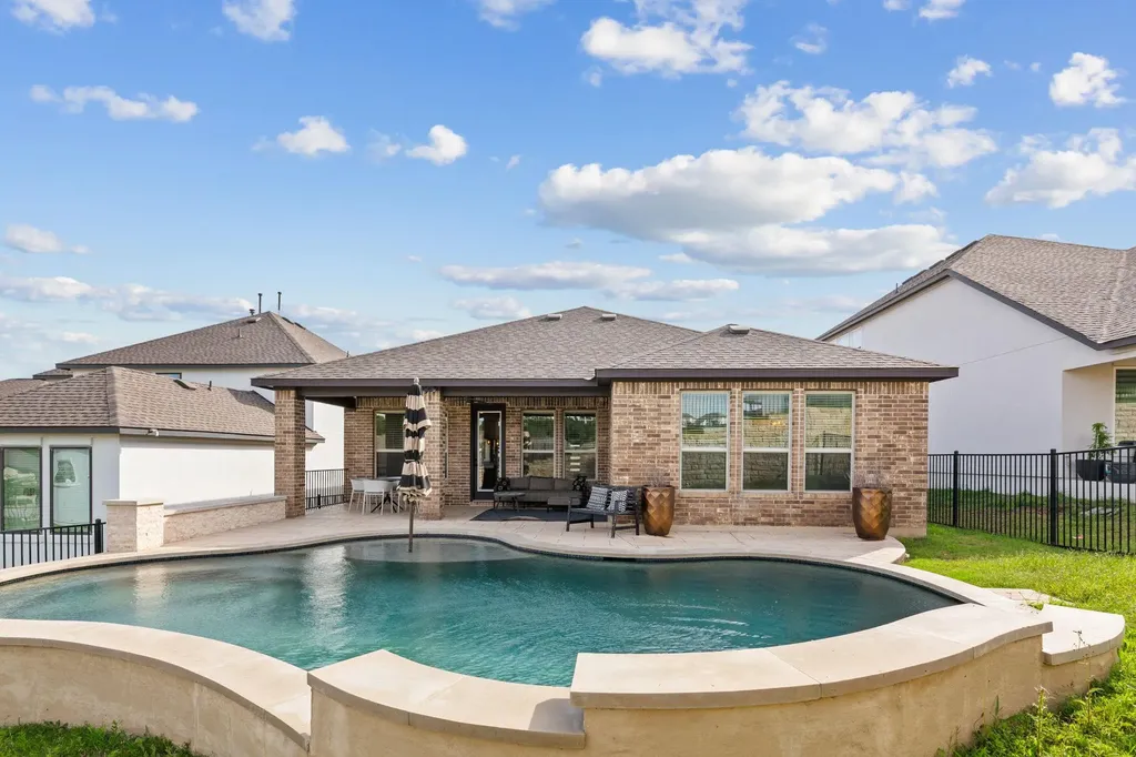 1404 Castalo Lane Leander TX 78641